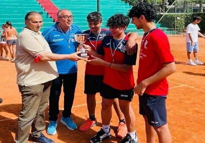 Il Liceo Sportivo di Cetraro vince i Campionati regionali di tennis