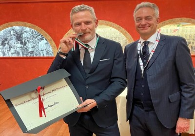 Calabria al Vinitaly. A Paolo Ippolito il prestigioso Premio Betti “Benemeriti della viticoltura”