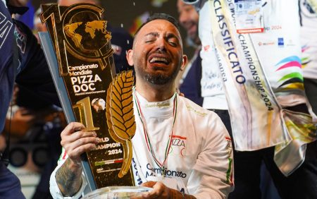 Daniele Gagliotta, napoletano di Washington D.C, vince il 10° Campionato Mondiale Pizza DOC